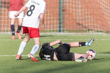 Bild 250 - wBJ SV Wahlstedt - SV Henstedt Ulzburg : Ergebnis: 0:1